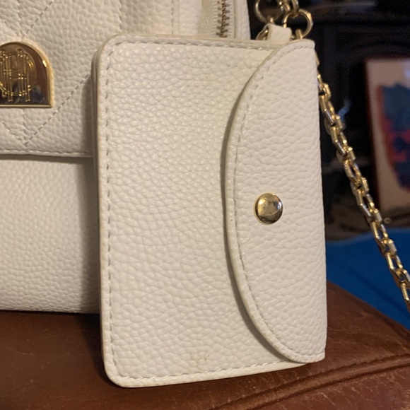 HOUSE OF HARLOW 1960 LUXE WHITE PEBBLED CROSSBODY BAG, CARD HOLDER, GOLD CHAINS - Picture 3 of 14